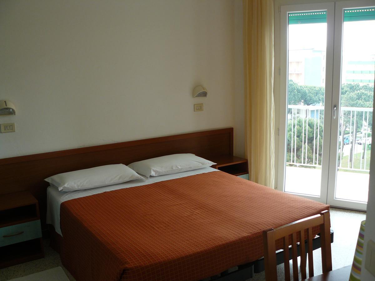 Hotel Sayonara Milano Marittima Exterior foto