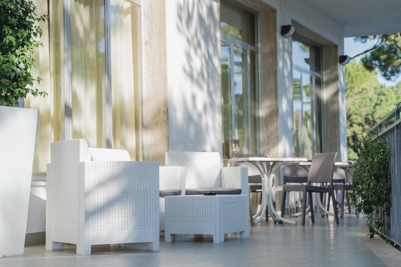 Hotel Sayonara Milano Marittima Exterior foto